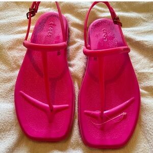 CROCS Women's Vibrant Pink Sandals